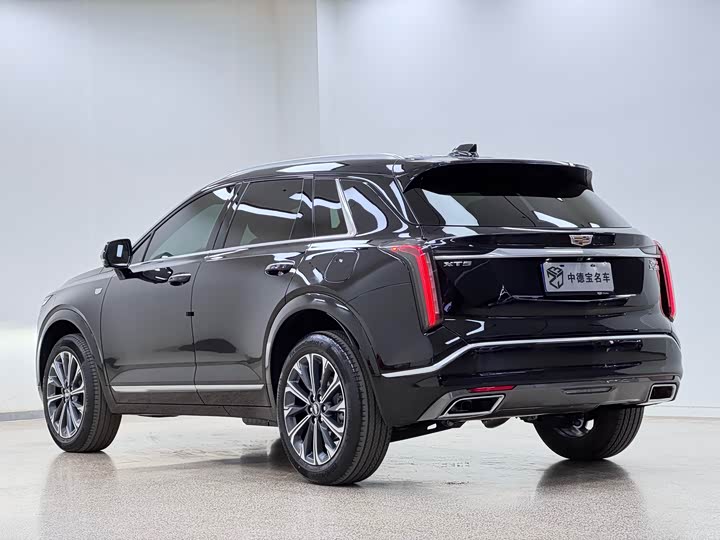 Фото 5 - Cadillac XT5