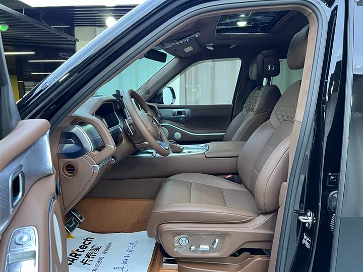 Фото 6 - Tank 700 Hybrid