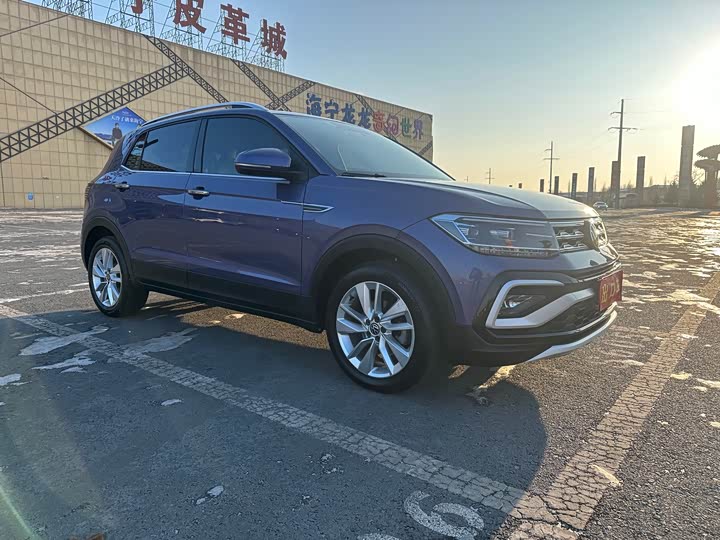 Фото 3 - Volkswagen T-Cross