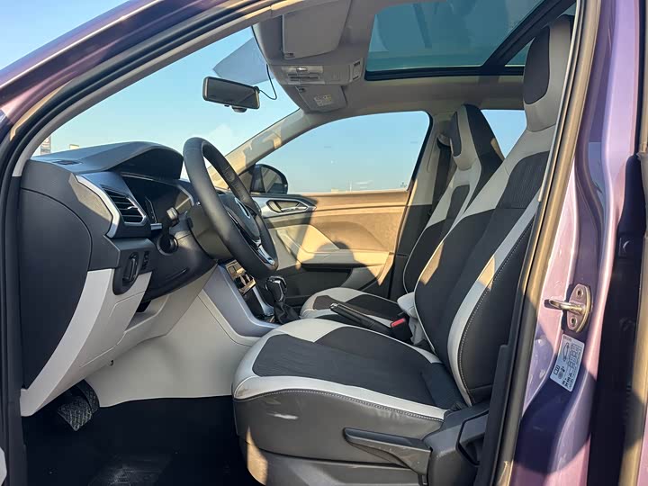 Фото 4 - Volkswagen T-Cross