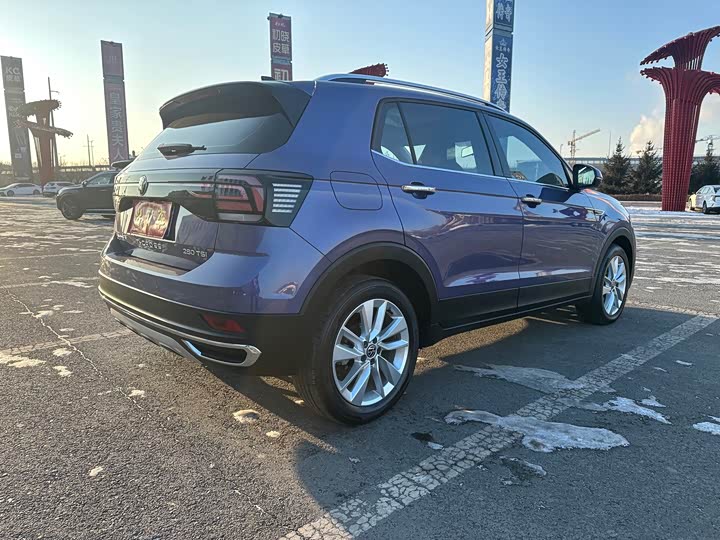 Фото 9 - Volkswagen T-Cross