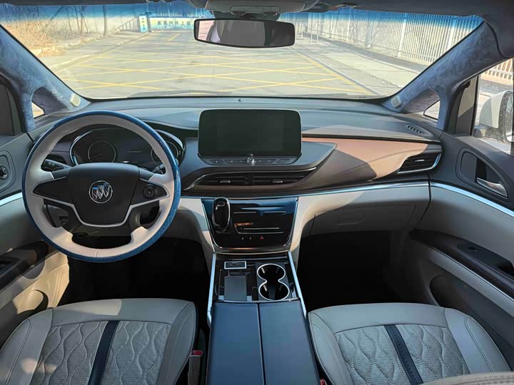 Фото 5 - Buick GL8 ES