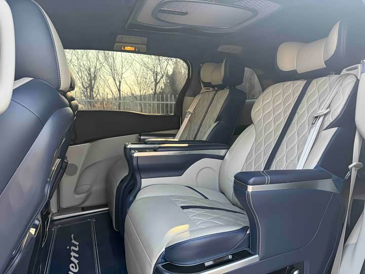 Фото 6 - Buick GL8 ES