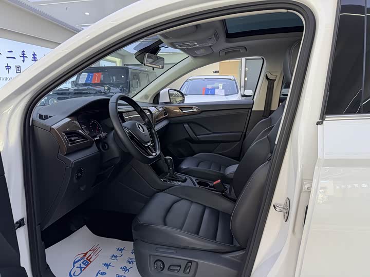 Фото 4 - Volkswagen Tharu