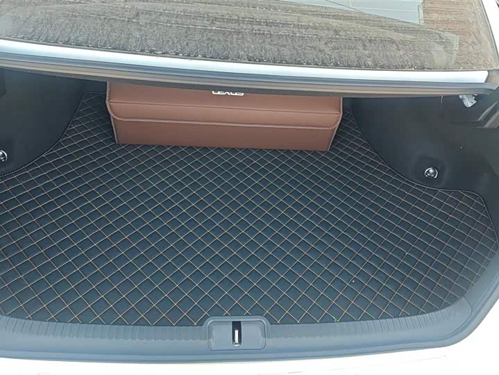 Фото 4 - Lexus ES