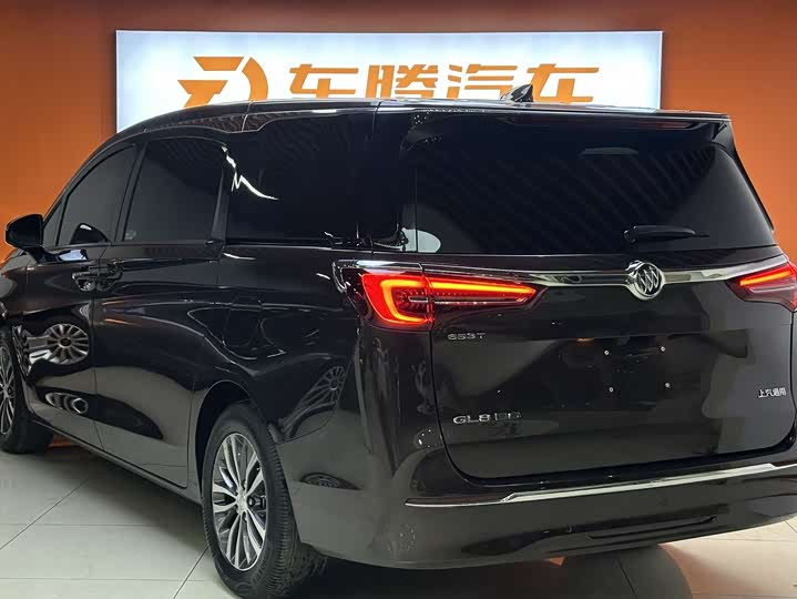 Фото 7 - Buick GL8 ES