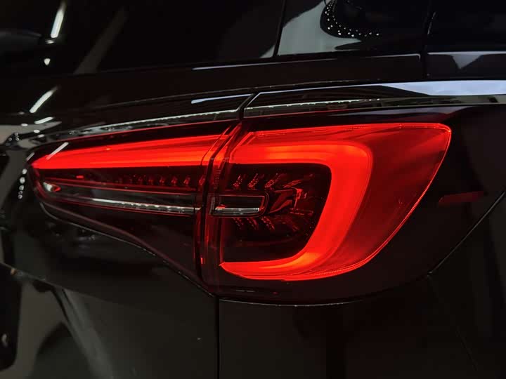 Фото 8 - Buick GL8 ES