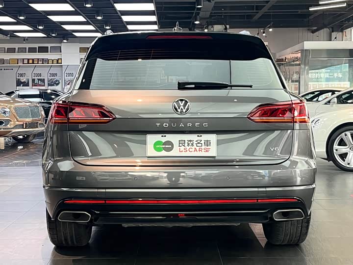 Фото 5 - Volkswagen Touareg