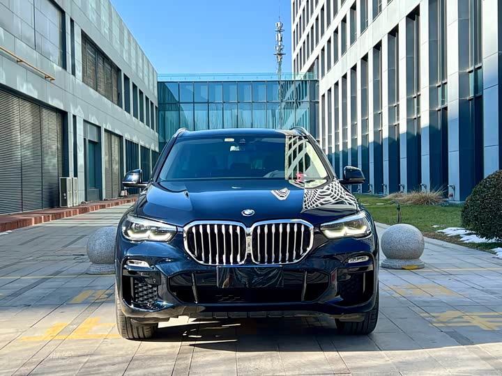 Фото 2 - BMW X5