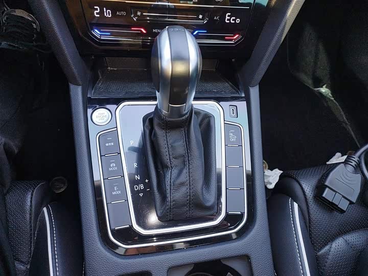 Фото 7 - Volkswagen Magotan GTE Hybrid