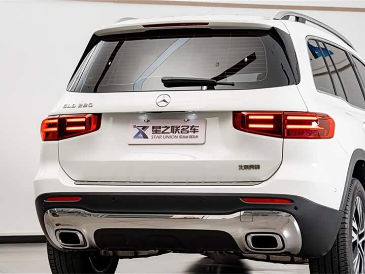 Фото 8 - Mercedes-Benz GLB-Class