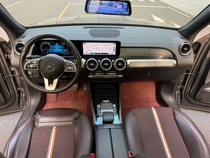 Фото 9 - Mercedes-Benz GLB-Class