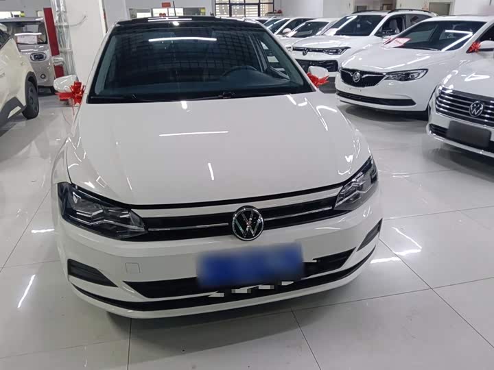 Фото 3 - Volkswagen Polo