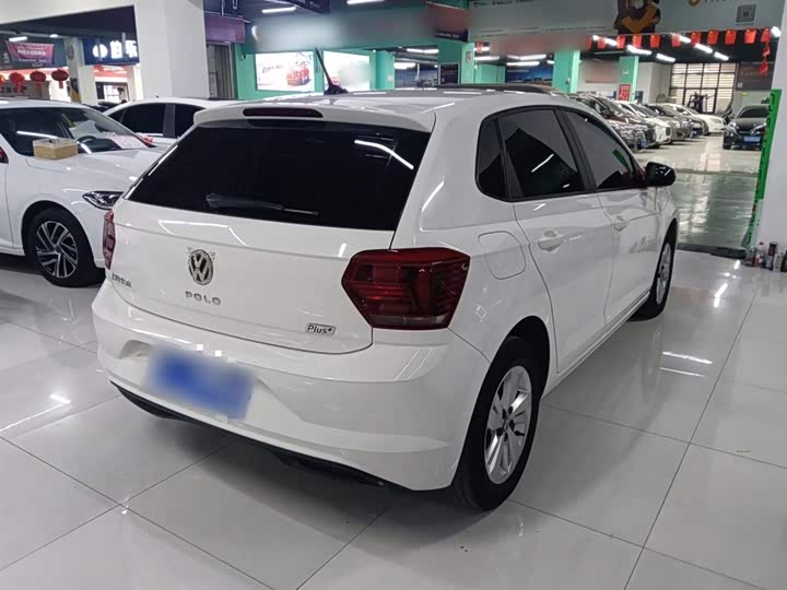 Фото 7 - Volkswagen Polo