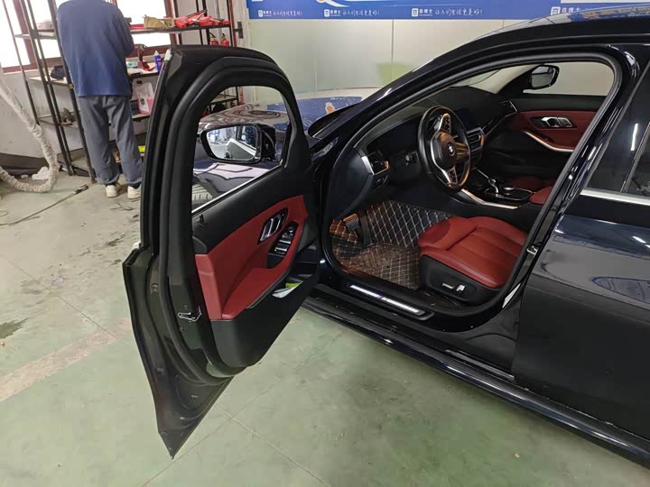 Фото 7 - BMW 3 Series