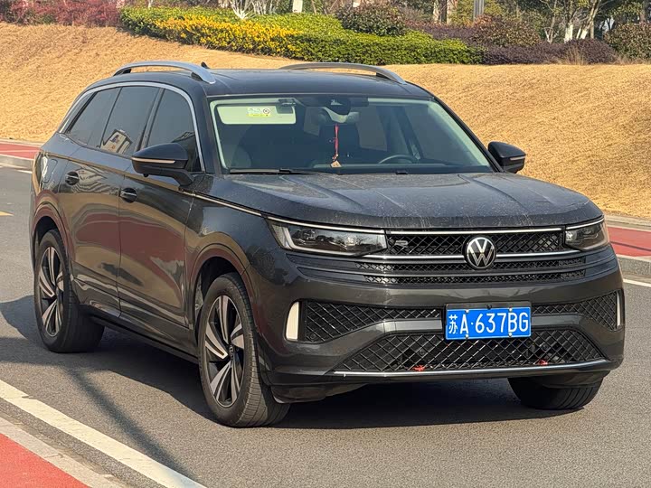 Фото 2 - Volkswagen Tavendor