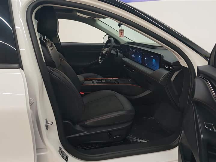 Фото 8 - Ford Mondeo