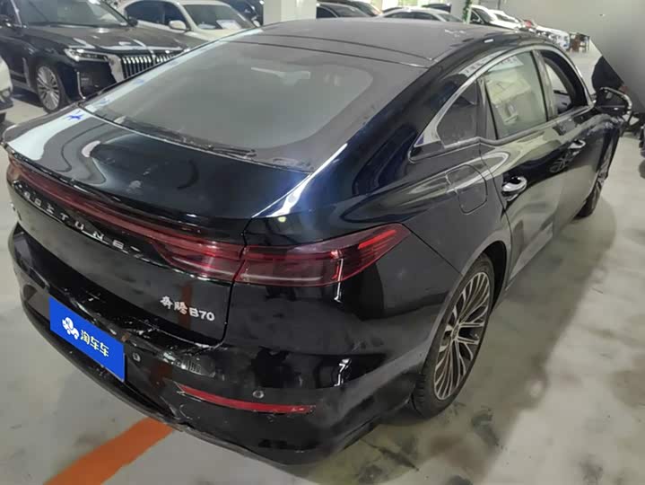 Фото 3 - Bestune B70