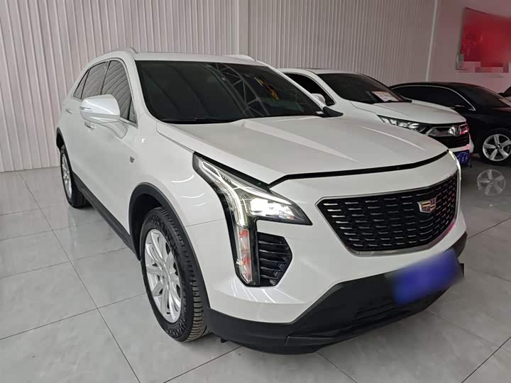 Фото 4 - Cadillac XT4