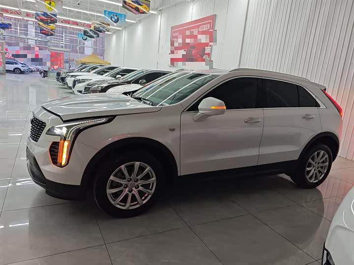 Фото 5 - Cadillac XT4