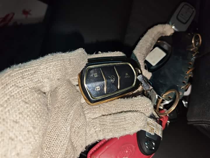 Фото 9 - Cadillac XT4