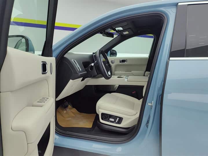 Фото 9 - LiXiang L7