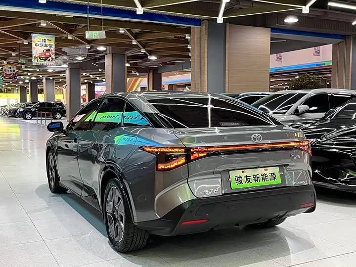 Фото 4 - Toyota bZ3