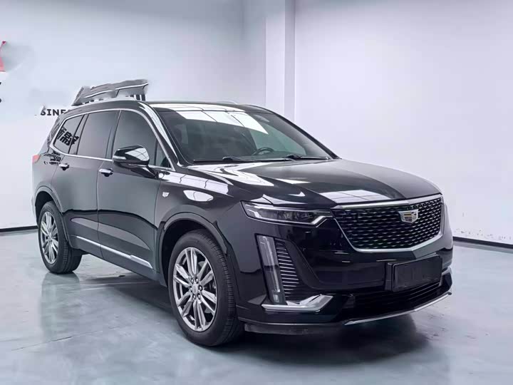 Фото 2 - Cadillac XT6