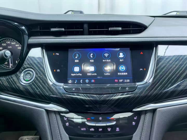 Фото 7 - Cadillac XT6