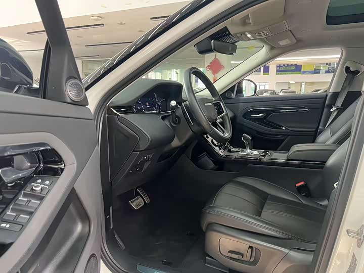 Фото 4 - Land Rover Range Rover Evoque L