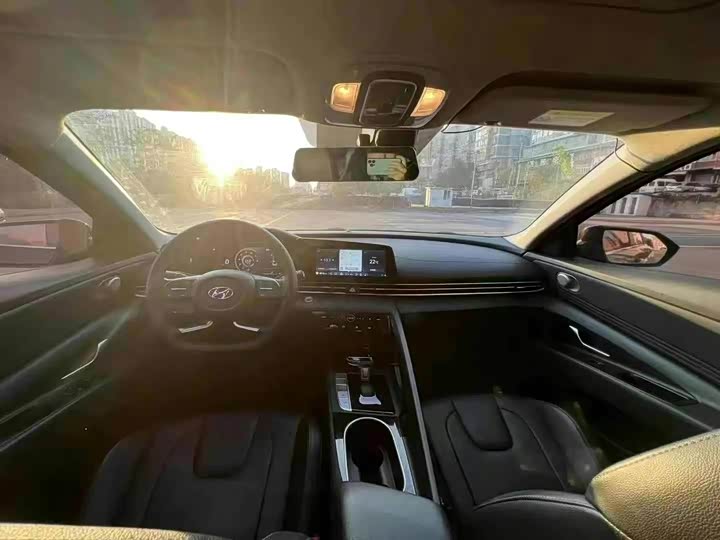 Фото 6 - Hyundai Elantra N line