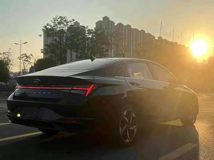 Фото 7 - Hyundai Elantra N line