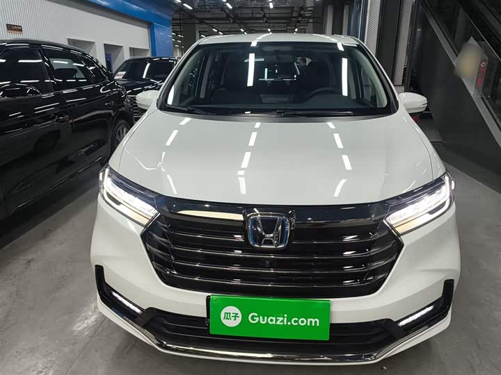 Фото 3 - Honda Odyssey