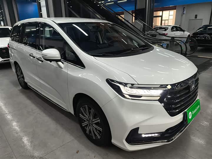 Фото 4 - Honda Odyssey