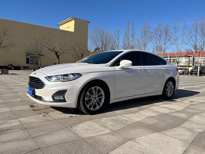 Фото 2 - Ford Mondeo