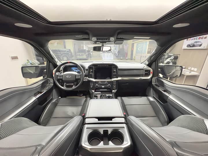 Фото 9 - Ford F-150 Raptor