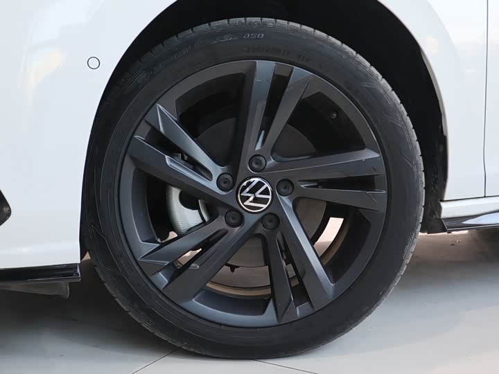 Фото 4 - Volkswagen Golf