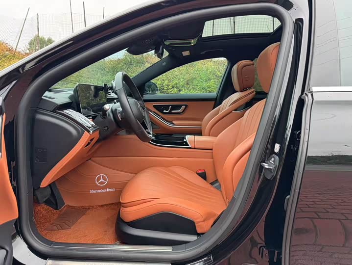 Фото 4 - Mercedes-Benz S-Class