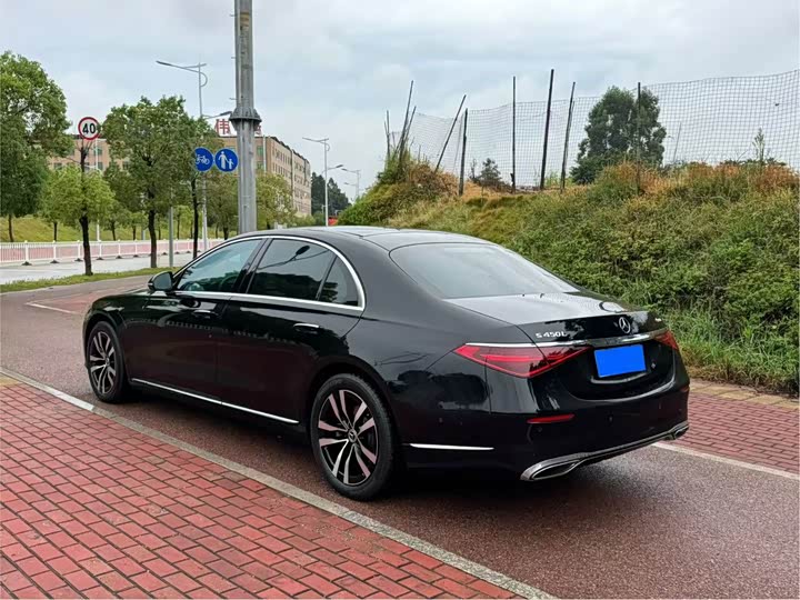 Фото 8 - Mercedes-Benz S-Class