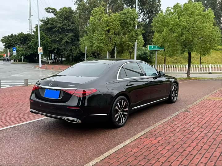 Фото 9 - Mercedes-Benz S-Class