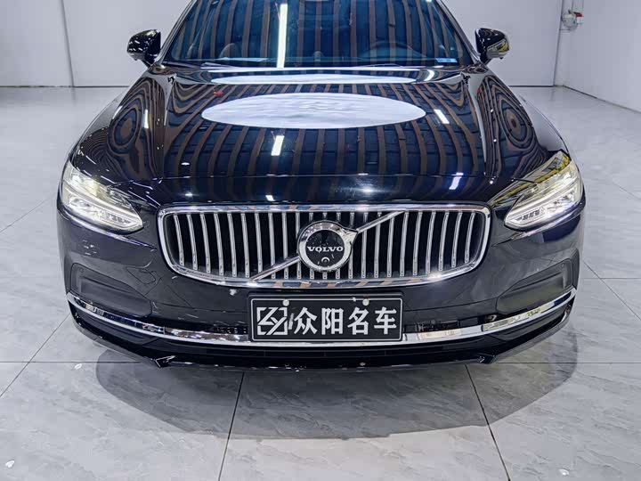 Фото 4 - Volvo S90
