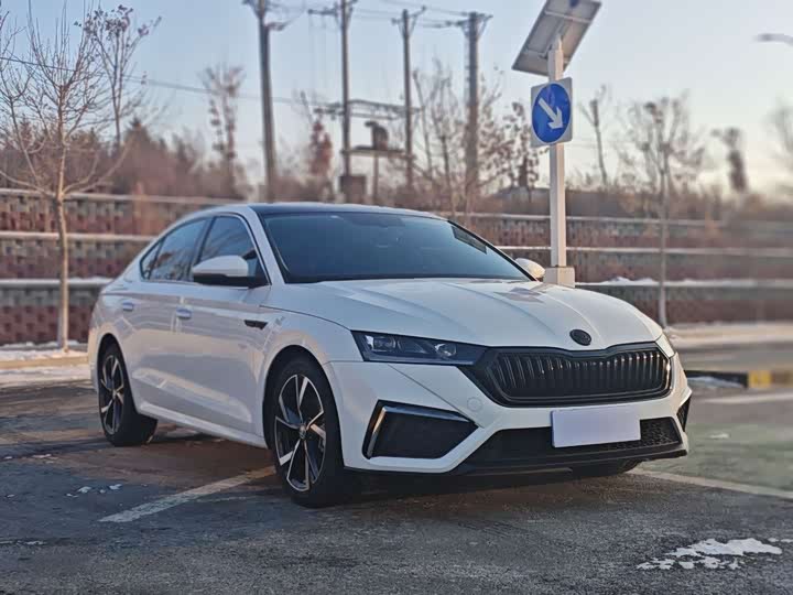 Фото 3 - Skoda Octavia Pro