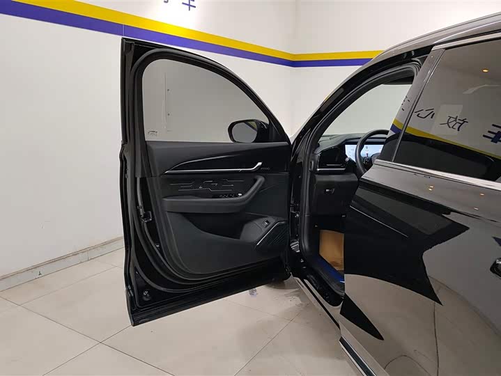 Фото 7 - Geely Monjaro