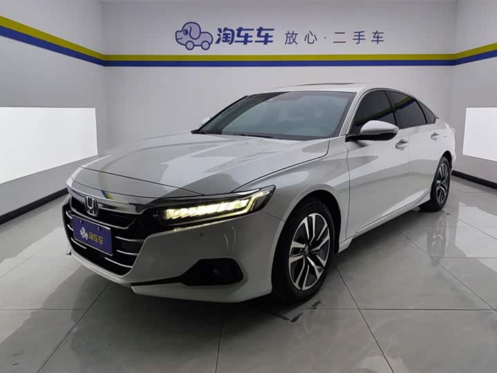 Фото 1 - Honda Accord