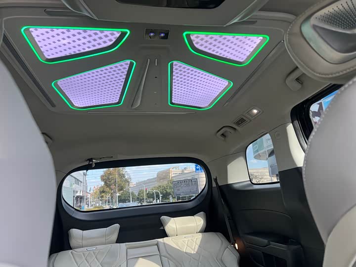 Фото 9 - GAC Trumpchi M8