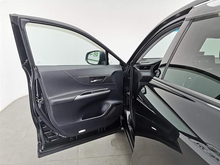 Фото 8 - Toyota Venza