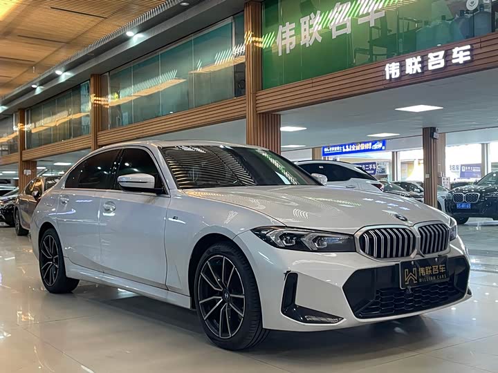 Фото 2 - BMW 3 Series