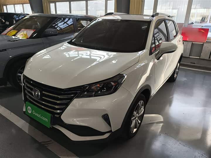 Фото 2 - Changan CS15