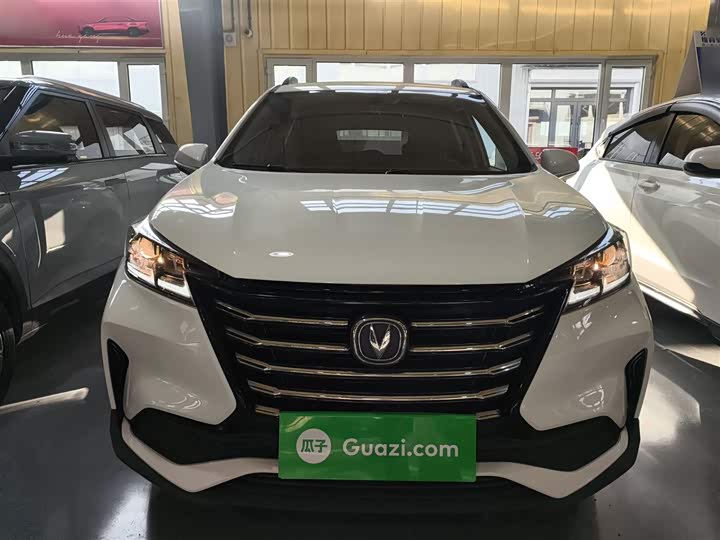 Фото 3 - Changan CS15