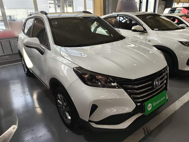 Фото 4 - Changan CS15